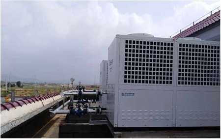 R744 CO2 Havadan Suya Isı Pompası 160kW Isıtma Soğutma Sıcak Su İçin Ticari